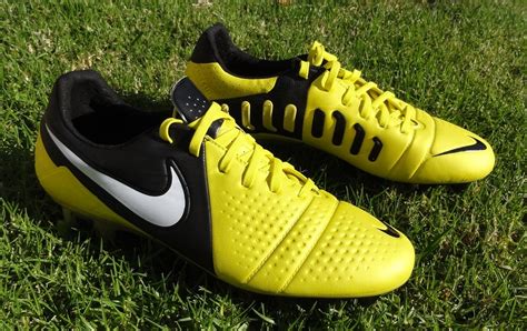 nike ctr360 maestri 3